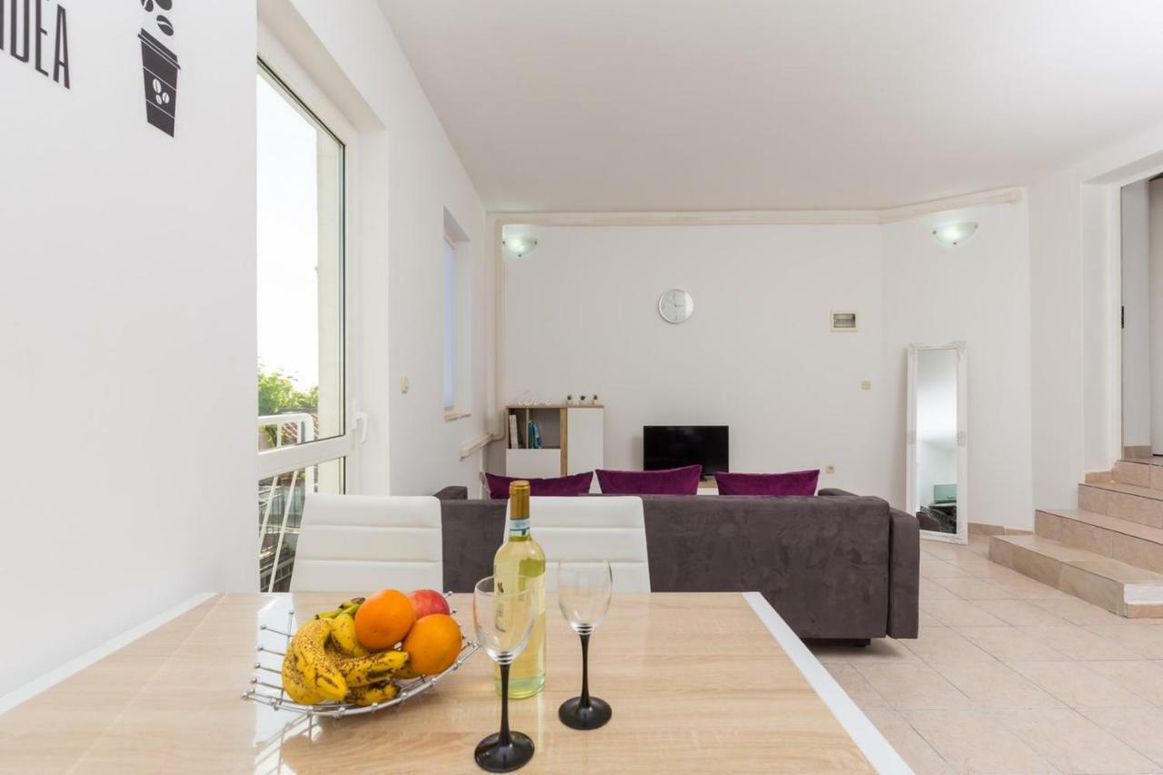 Apartment Kucera Rovinj Extérieur photo